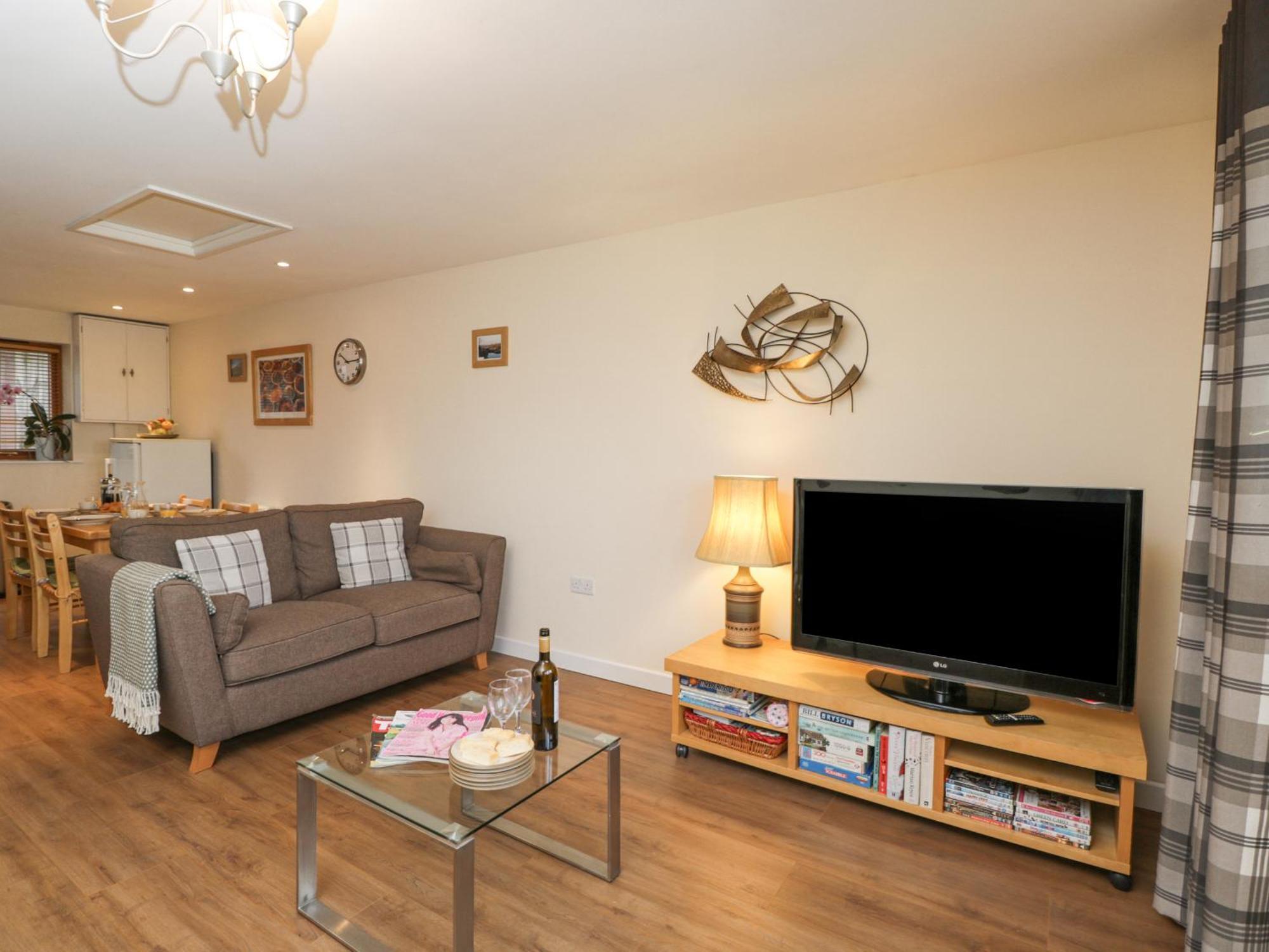 Roan Cottage Lydiard Millicent Екстер'єр фото